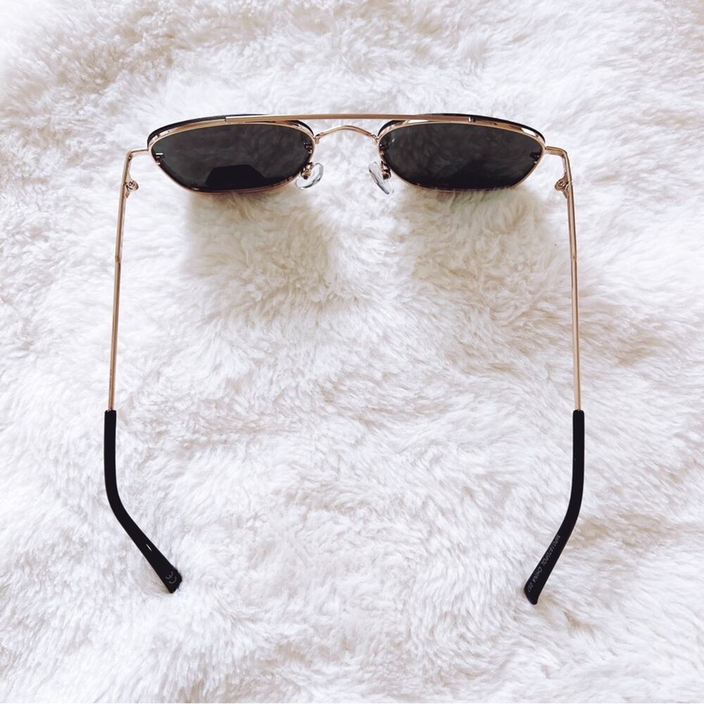 Lara Rose Gold & Green Lenses Polarized Sunglasses - Picture 9 of 10